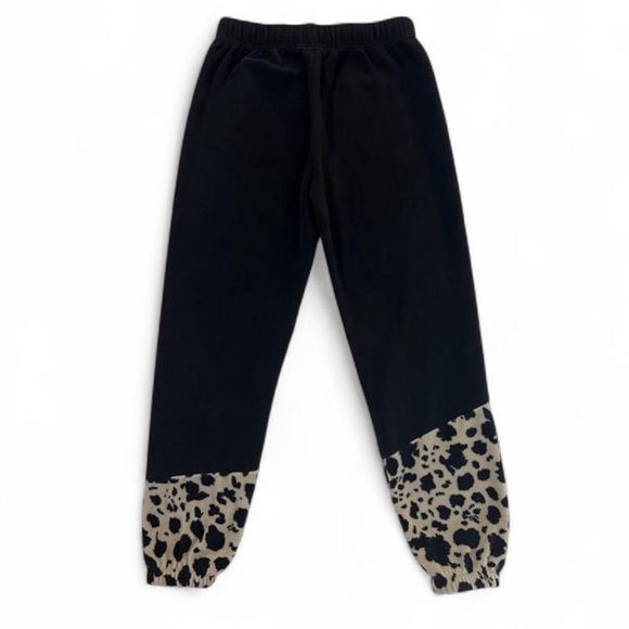 VANS Joggers Women’s S Fleece Pants Leopard Print Cuff Tapered Fit Lounge Cozy - Picture 2 of 5